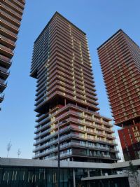 Geb�ude TrIIIple Turm II (Praxis: T�r 08)